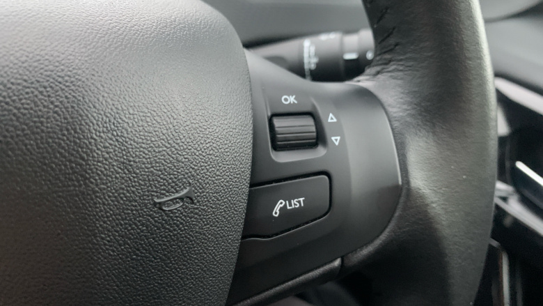 Peugeot 208 1.2 PureTech 82 Active 5dr Petrol Hatchback